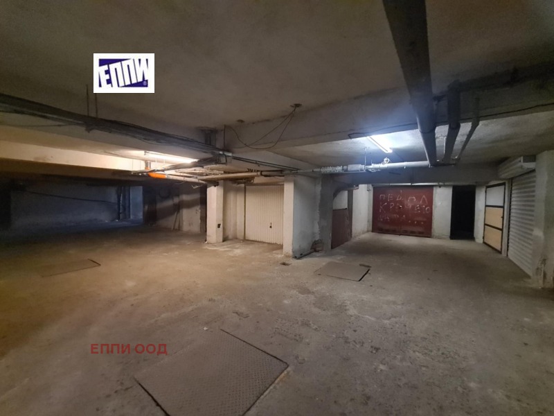 Продава ГАРАЖ, ПАРКОМЯСТО, гр. София, Стрелбище, снимка 8 - Гаражи и паркоместа - 53234427