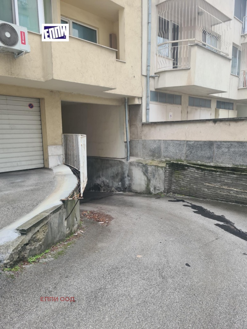 Продава ГАРАЖ, ПАРКОМЯСТО, гр. София, Стрелбище, снимка 3 - Гаражи и паркоместа - 53234427