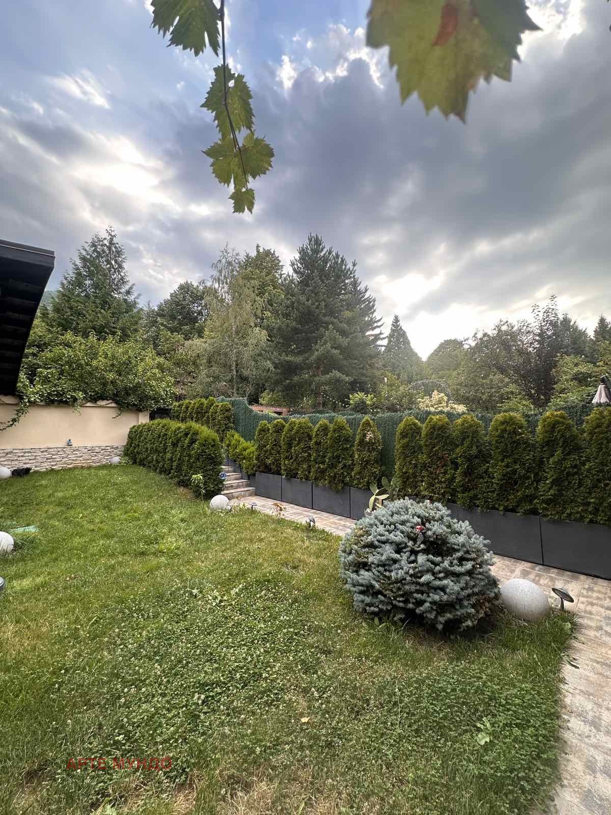 Продава КЪЩА, гр. София, Бояна, снимка 2 - Къщи - 51452472