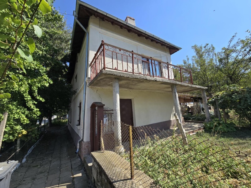 Продава КЪЩА в област Плевен, с. Гривица - 100 кв.м / 105 000 € » 205 362.15 лв., КОРЕКТ