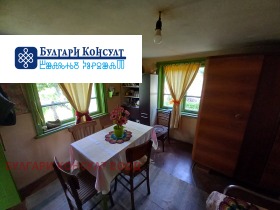 Casa Vaksevo, região Kyustendil 12