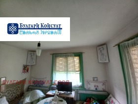 Casa Vaksevo, região Kyustendil 15