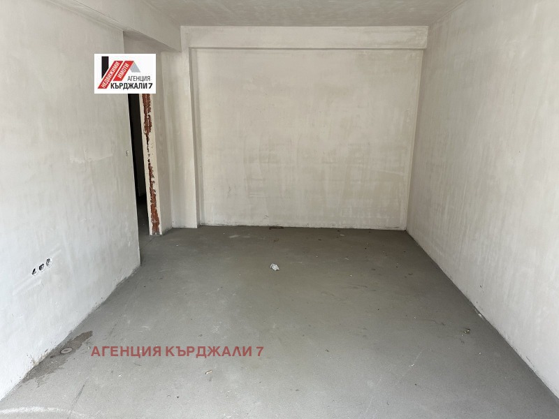 Продава 3-СТАЕН, гр. Кърджали, Възрожденци, снимка 5 - Апартаменти - 53185499