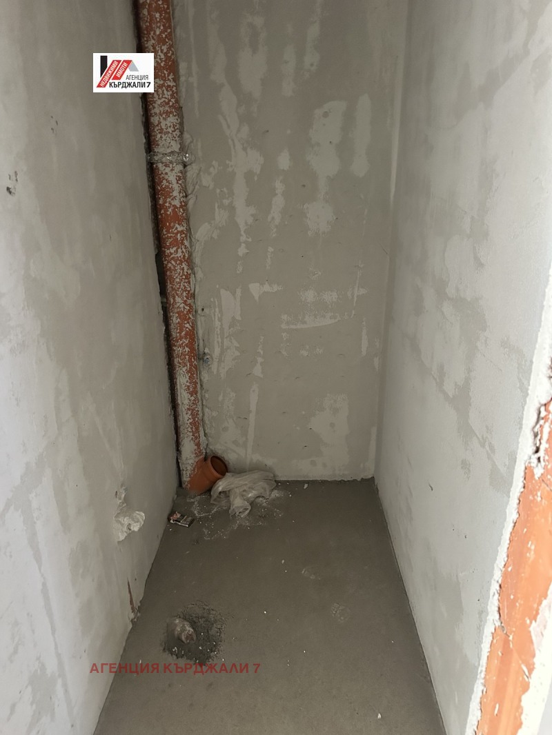 Продава 3-СТАЕН, гр. Кърджали, Възрожденци, снимка 7 - Апартаменти - 53185499