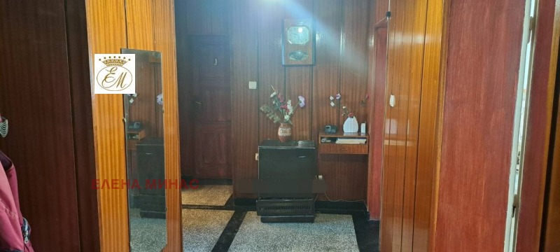 Продава МНОГОСТАЕН, гр. Шумен, Куршун чешма, снимка 6 - Апартаменти - 53341191