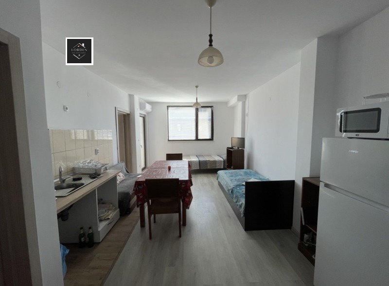 Продава 3-СТАЕН, с. Звъничево, област Пазарджик