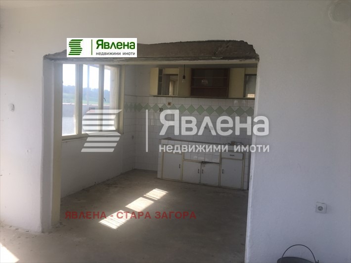 Продава КЪЩА, с. Ягода, област Стара Загора, снимка 2 - Къщи - 49578842