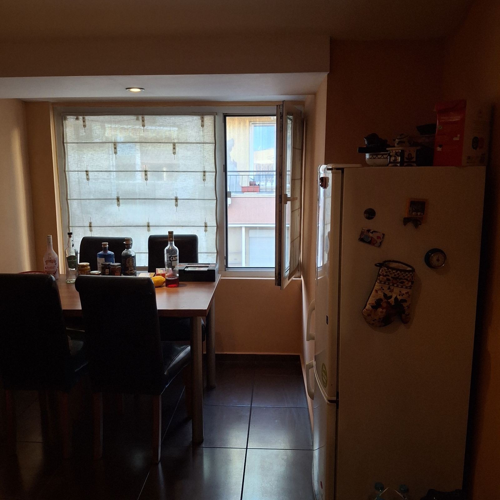 Продава 3-СТАЕН, гр. Варна, Погреби, снимка 4 - Апартаменти - 54403647