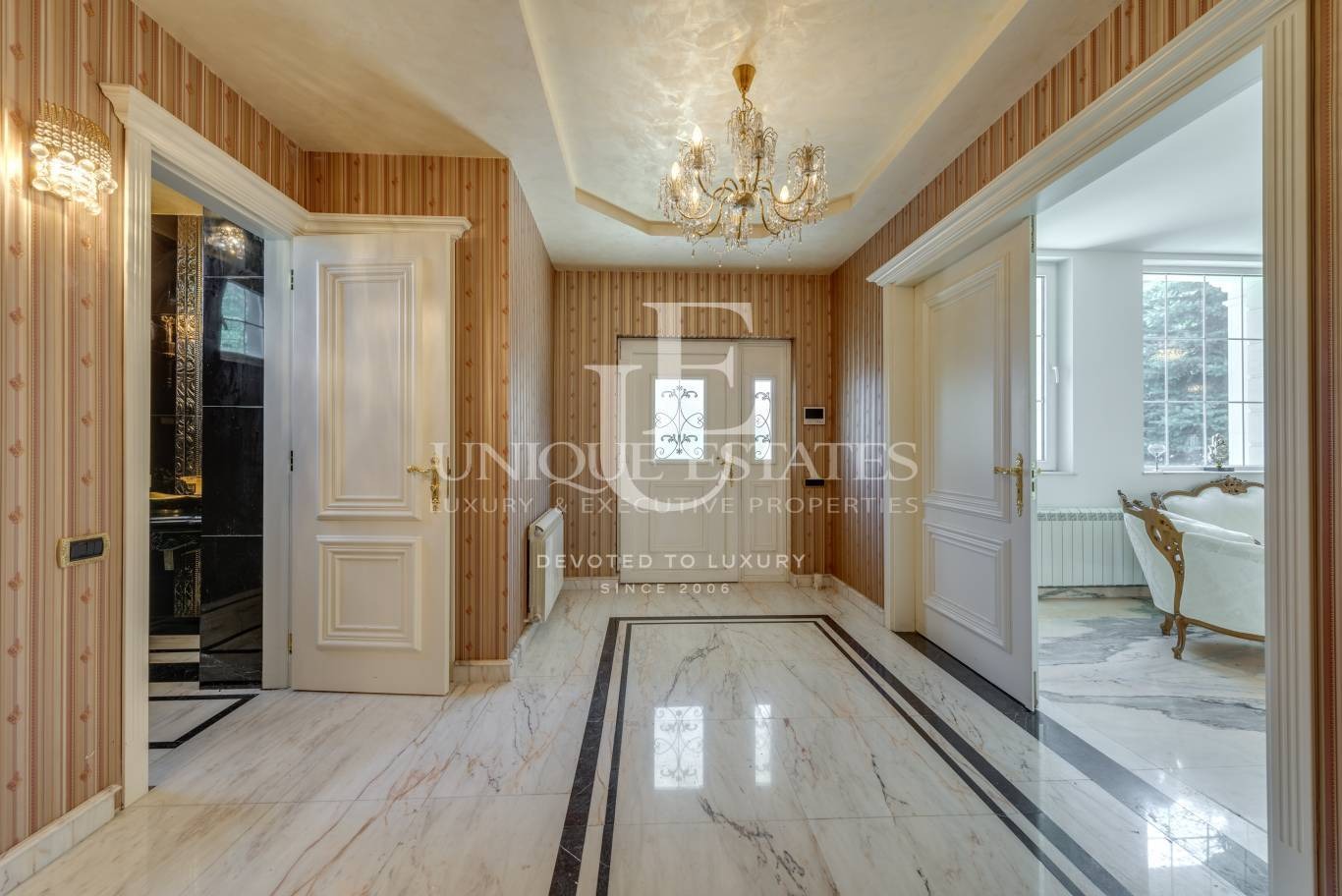 Продава КЪЩА, гр. София, Бояна, снимка 2 - Къщи - 51880874