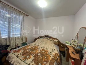 Hus Godech, region Sofia 4