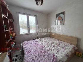 Hus Godech, region Sofia 3