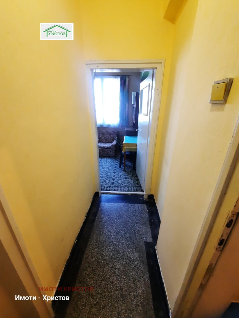 Продава 2-СТАЕН, гр. Шумен, Център, снимка 6 - Апартаменти - 53568014