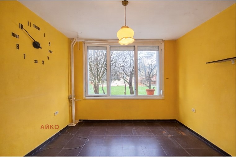 Продава 2-СТАЕН, гр. София, Дружба 1