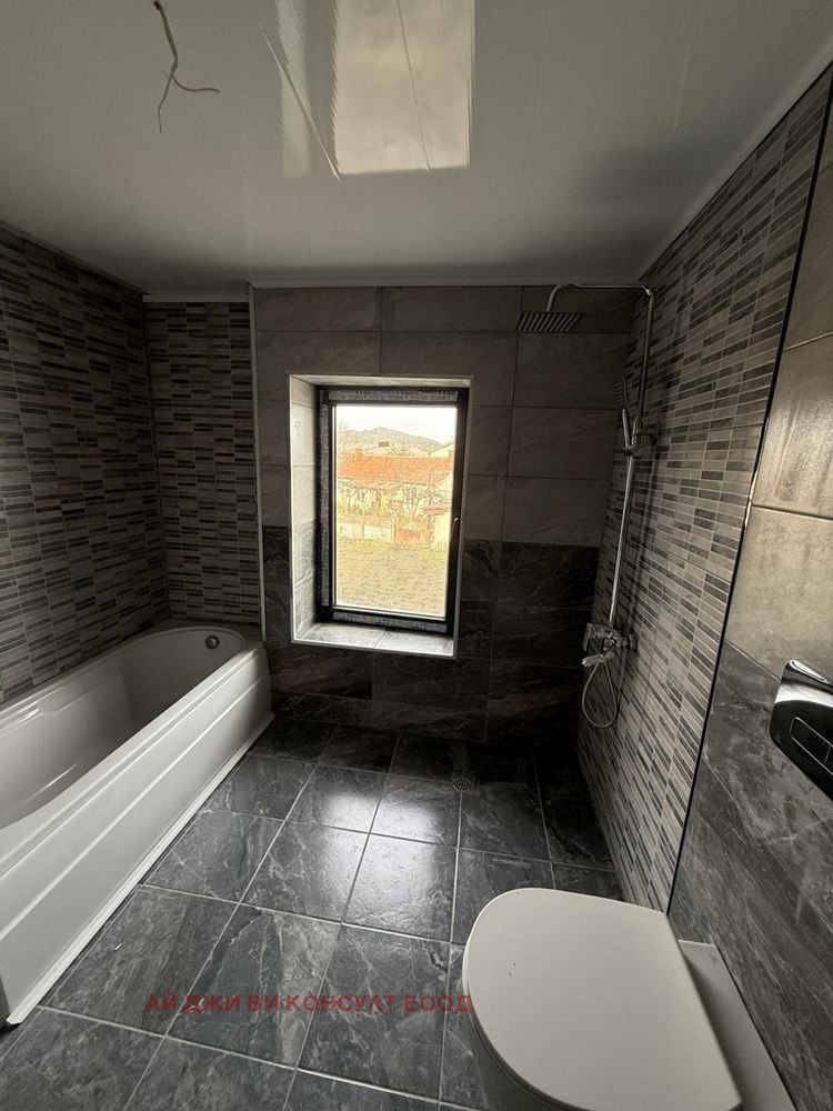 Продава КЪЩА, с. Полянци, област София област, снимка 10 - Къщи - 53340226