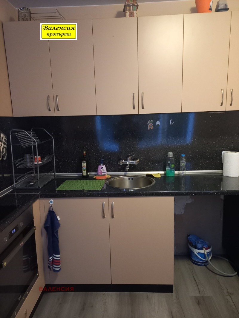 Продава 2-СТАЕН в град Враца, Дъбника - 72 кв.м / 72 000 € » 140 819.76 лв., ВАЛЕНСИЯ