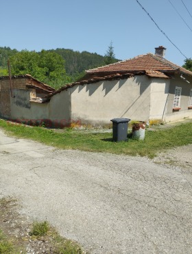 Продава  Къща, с. Ласкар
