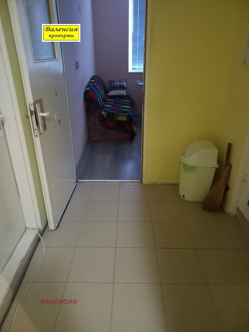 Продава 2-СТАЕН, гр. Враца, Дъбника, снимка 9 - Апартаменти - 53437400