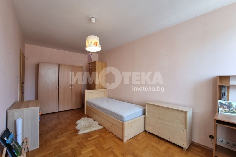 En venta  2 dormitorios Sofia , Geo Milev , 128 metros cuadrados | 20376504 - imagen [3]