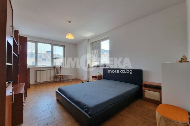 En venta  2 dormitorios Sofia , Geo Milev , 128 metros cuadrados | 20376504 - imagen [2]