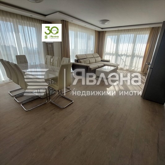 Продава 4-СТАЕН, гр. Варна, Левски 1, снимка 1 - Aпартаменти - 48842478