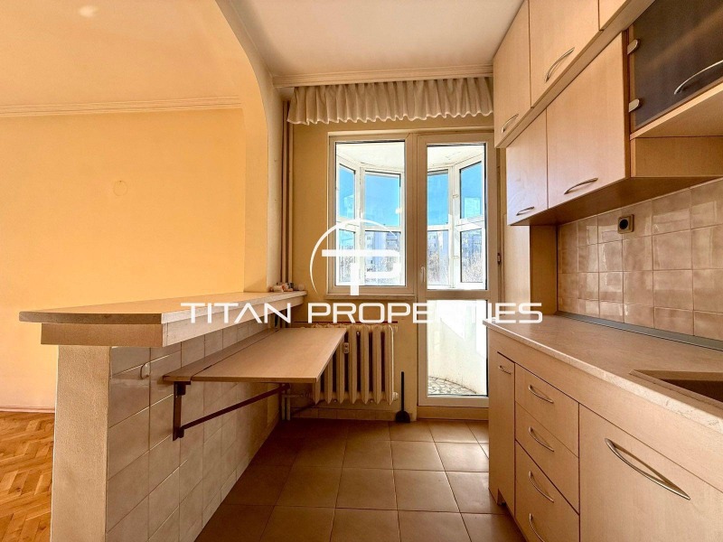 Продава 4-СТАЕН, гр. Пловдив, Кършияка, снимка 2 - Апартаменти - 53018140