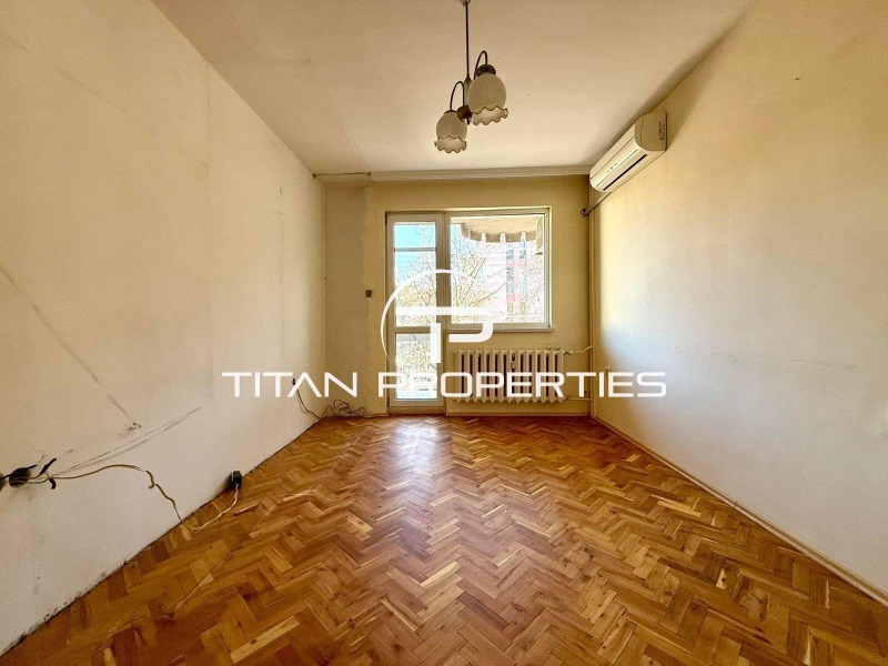 Продава 4-СТАЕН, гр. Пловдив, Кършияка, снимка 3 - Апартаменти - 53018140