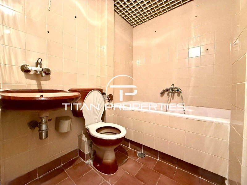 Продава 4-СТАЕН, гр. Пловдив, Кършияка, снимка 12 - Апартаменти - 53018140