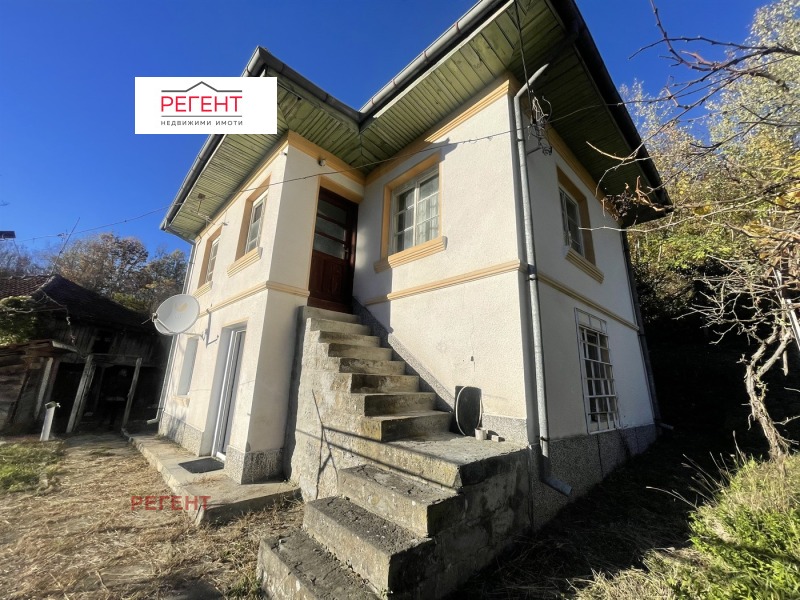 Продава КЪЩА, с. Стоките, област Габрово