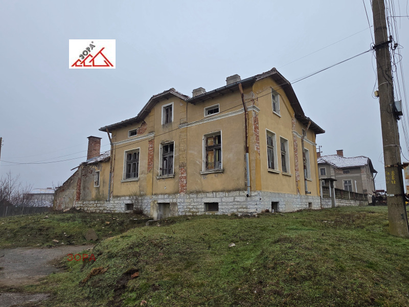 Продава КЪЩА, с. Баница, област Враца, снимка 3 - Къщи - 53462780