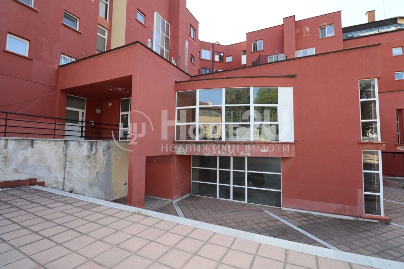 Продава БИЗНЕС ИМОТ, гр. Пирдоп, област София област