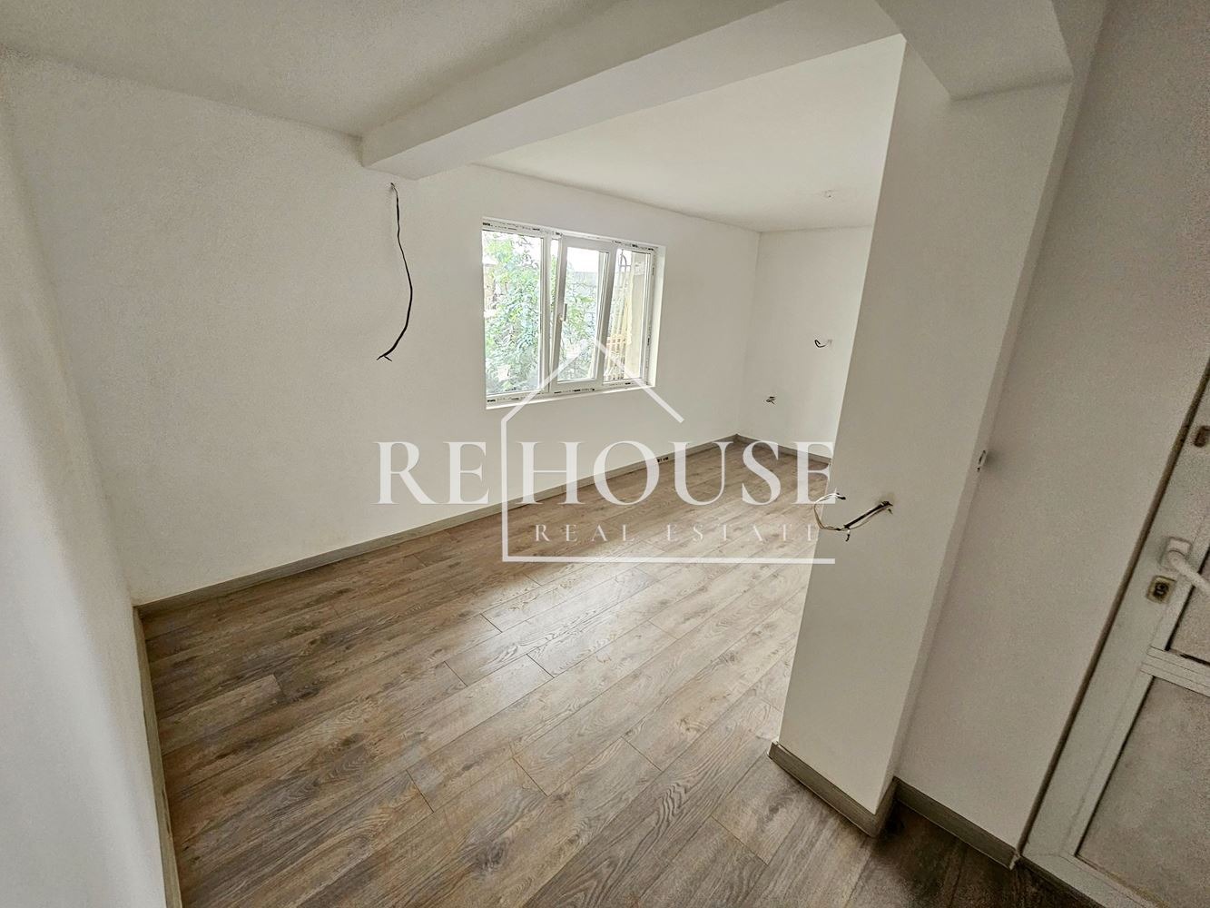 Продава 2-СТАЕН, гр. Варна, Колхозен пазар, снимка 3 - Апартаменти - 54922477