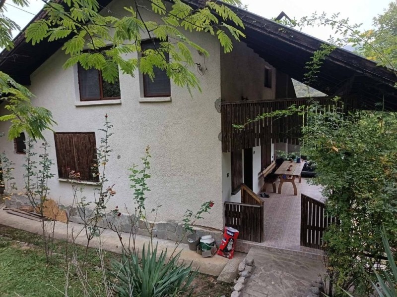 Eladó  Ház régió Lovech , Glozsene , 136 négyzetméter | 40518463