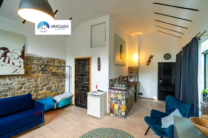 Продава КЪЩА, с. Ново село, област Велико Търново, снимка 3 - Къщи - 52244882