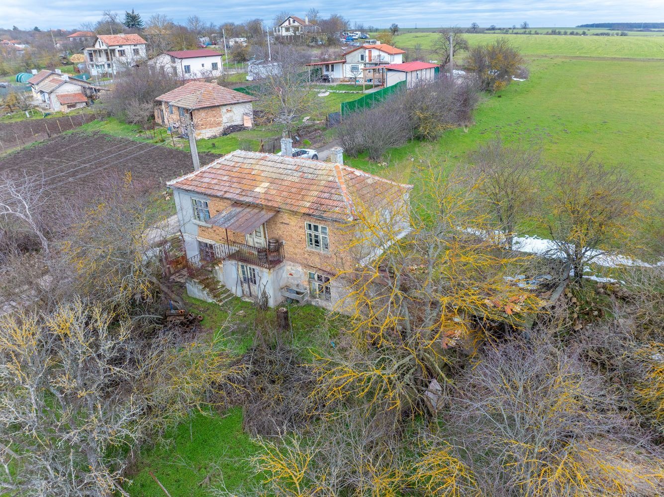 Продава КЪЩА, с. Изгрев, област Варна