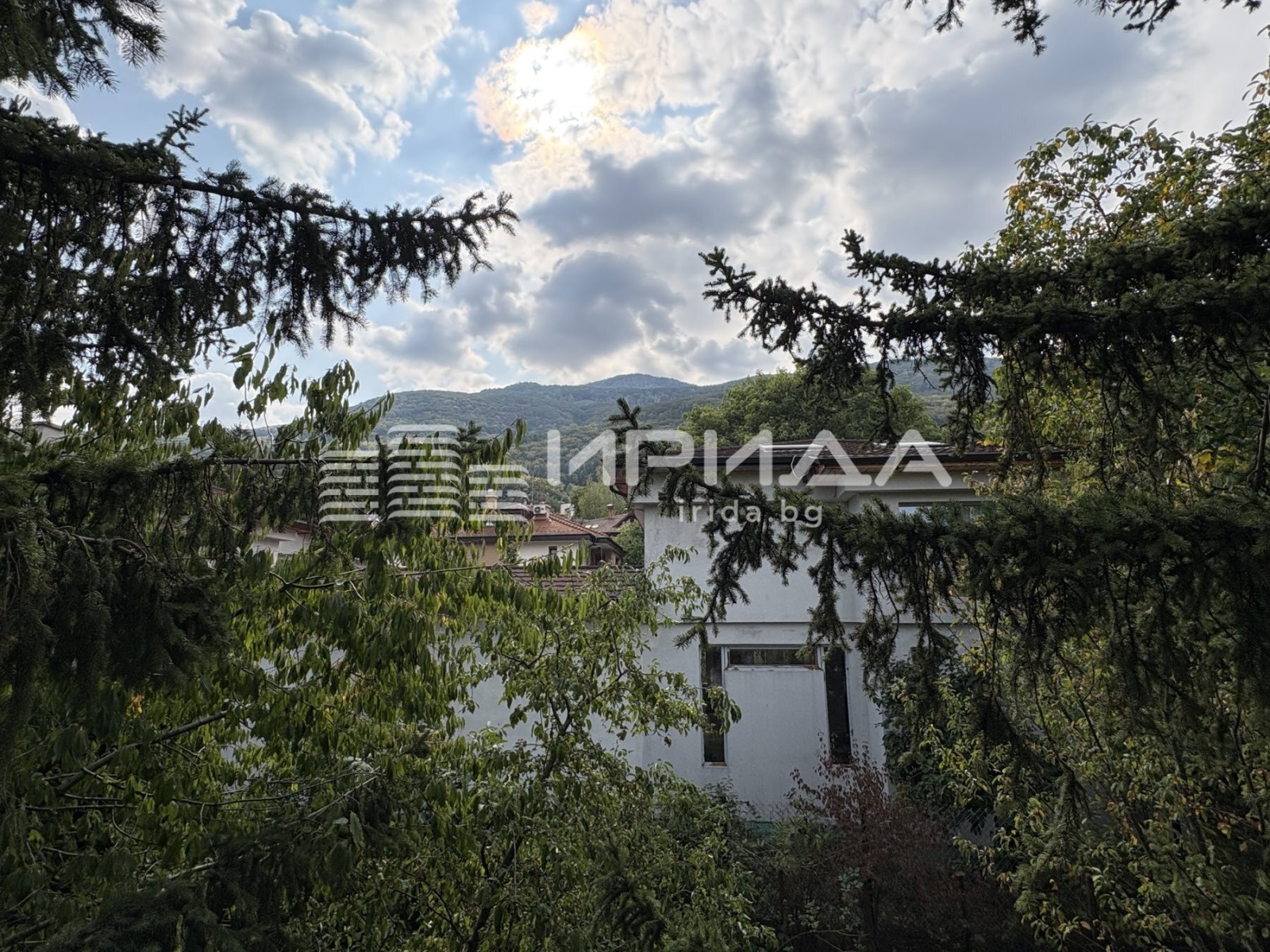 Продава КЪЩА, гр. София, Драгалевци