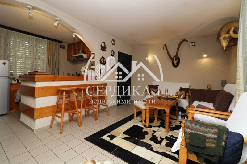 Продава КЪЩА в област София, м-т Мечката - 145 кв.м / 365 000 € » 713 877.95 лв., СЕРДИКА 1 НЕДВИЖИМИ ИМОТИ