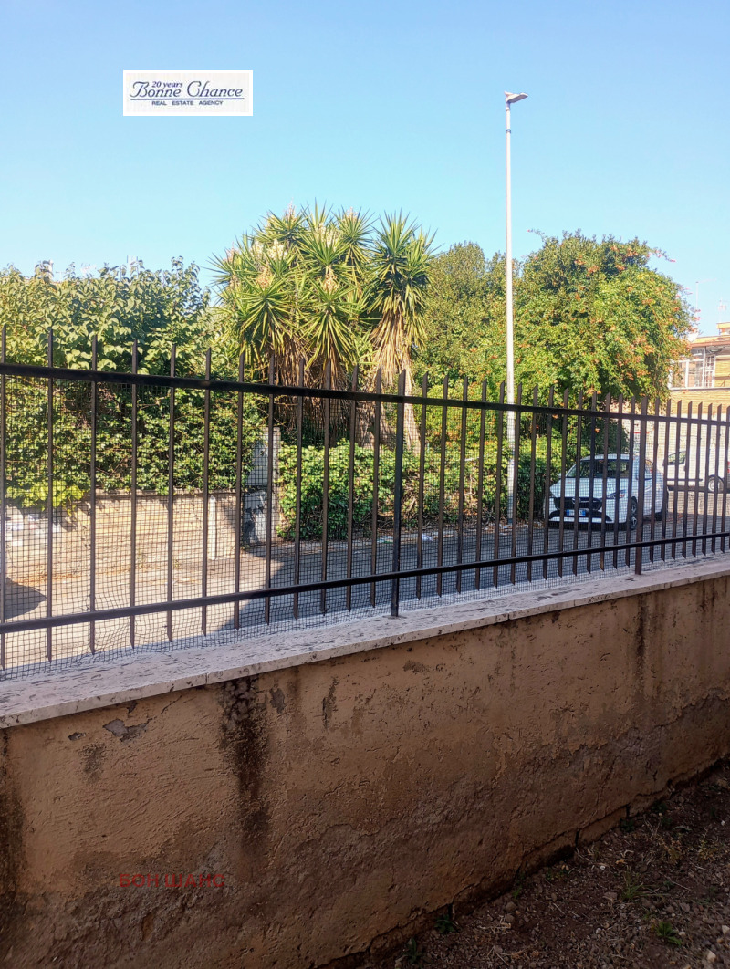 Продава 3-СТАЕН, гр. София, Изток