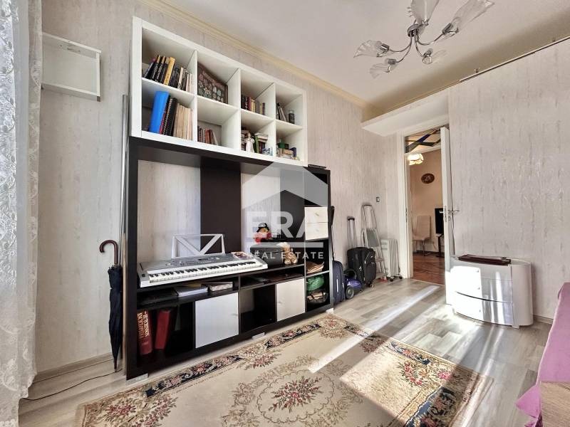 На продаж  3 кімнатна София , Център , 76 кв.м | 67050879 - зображення [5]