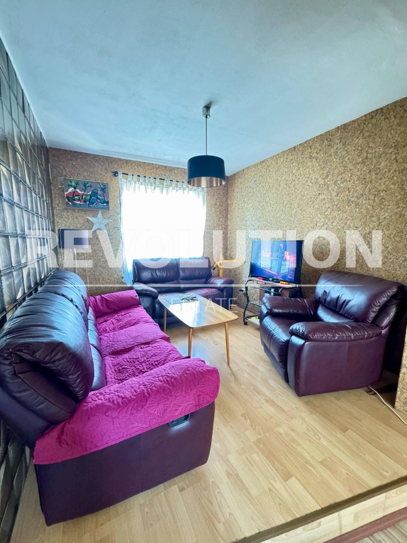 Till salu  3+ sovrum Plovdiv , Kamenica 1 , 101 kvm | 66362823