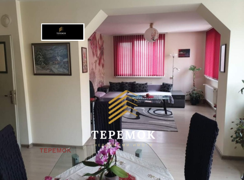 Продава  Етаж от къща град Шумен , Център , 102 кв.м | 66239782