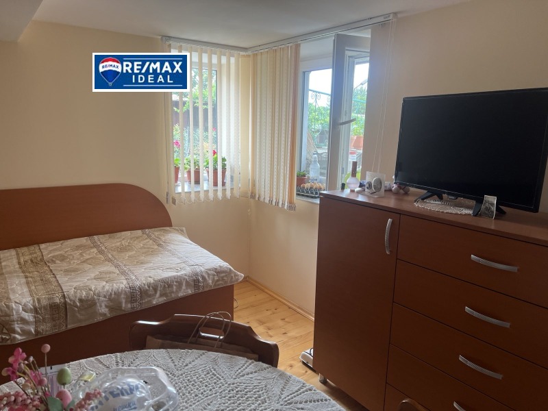 Продава  Къща област Варна , гр. Девня , 262 кв.м | 71898240 - изображение [10]