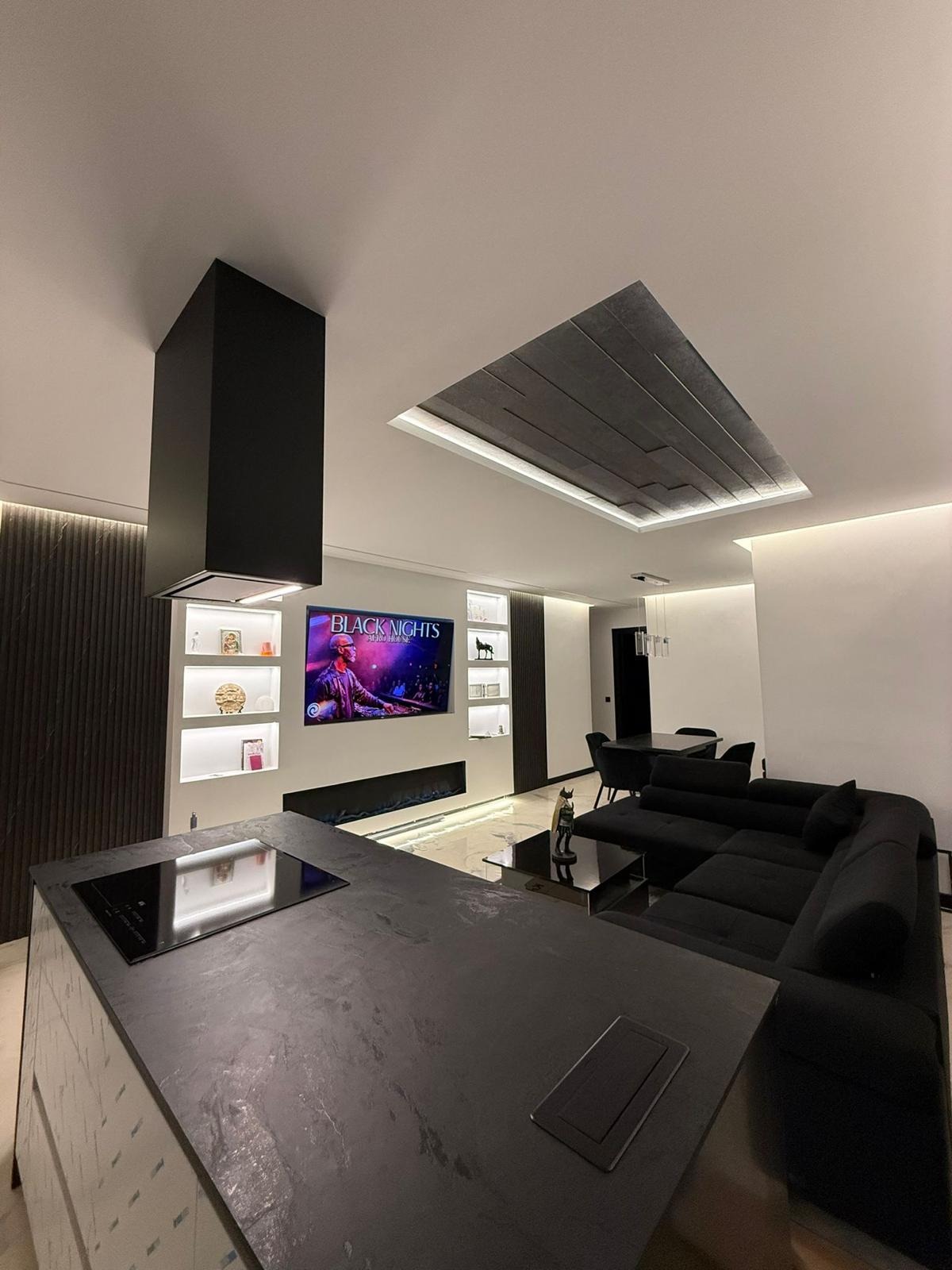 Продава 3-СТАЕН, гр. Плевен, Идеален център, снимка 2 - Апартаменти - 50782480