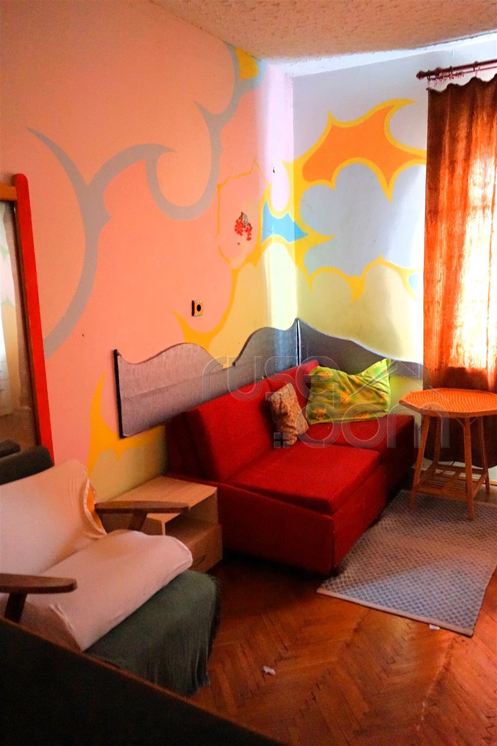 Продава ЕТАЖ ОТ КЪЩА, гр. Русе, Родина 3, снимка 2 - Етаж от къща - 52603822