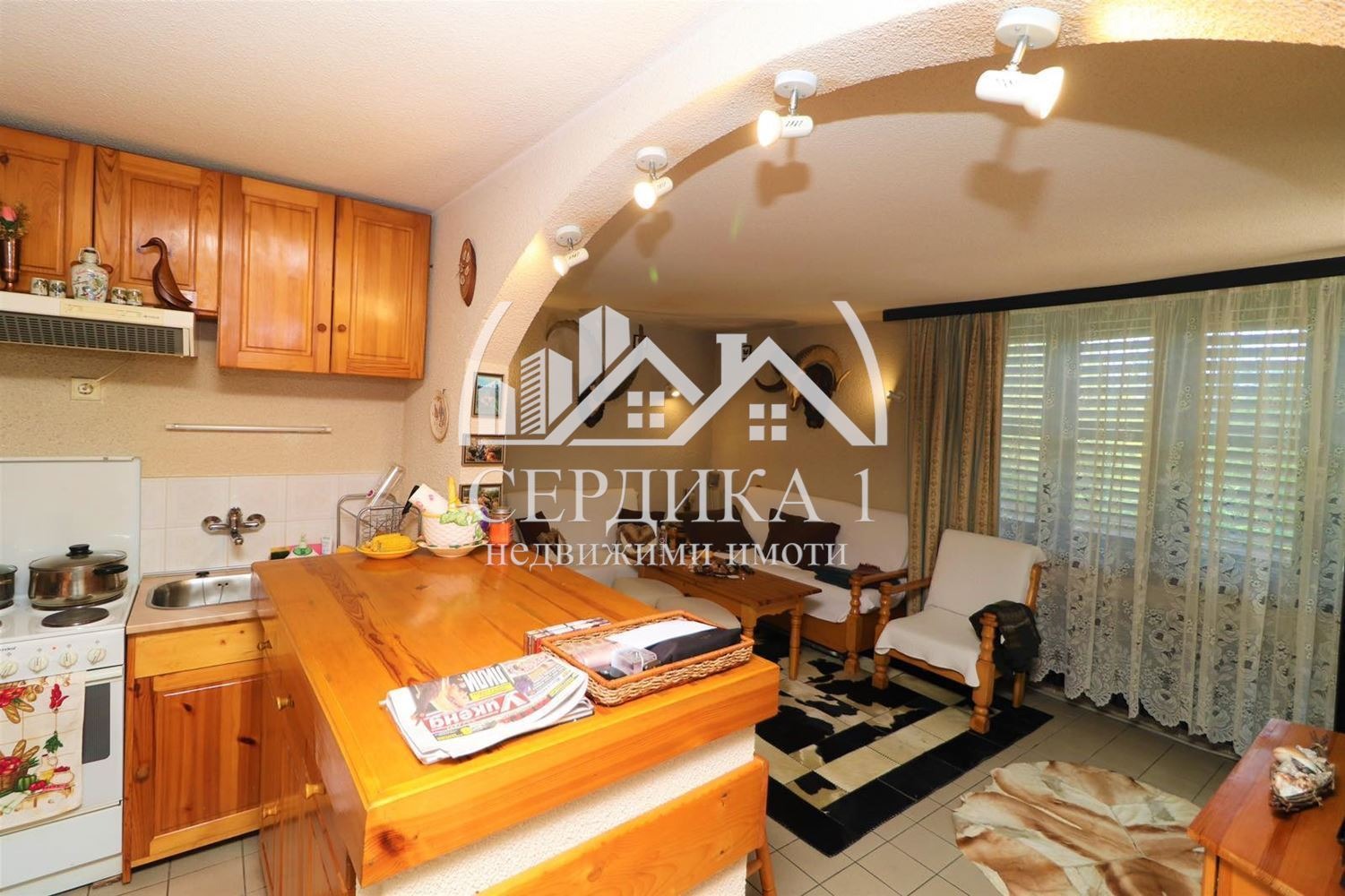 Продава КЪЩА, м-т Мечката, област София област, снимка 2 - Къщи - 47799689