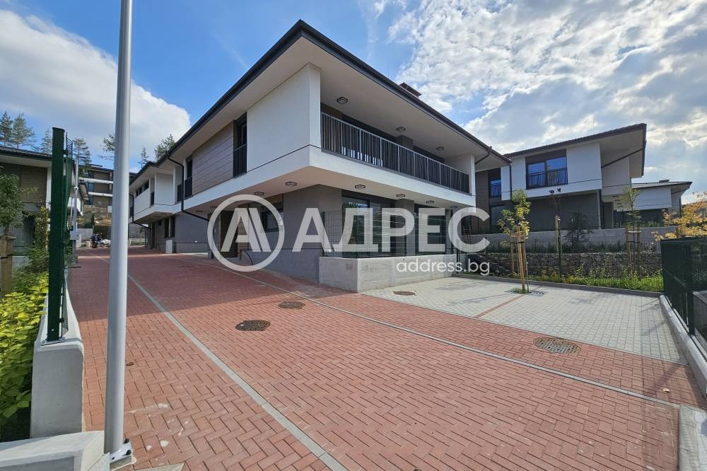 Продава КЪЩА, гр. София, м-т Камбаните, снимка 3 - Къщи - 56466232