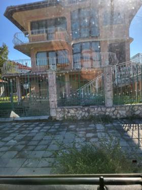 Продажба на имоти в Родина 3, град Русе - изображение 19 