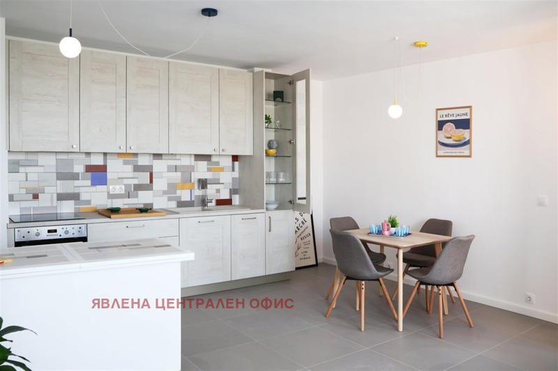 Продава 3-СТАЕН, гр. София, Гео Милев, снимка 3 - Апартаменти - 53247425