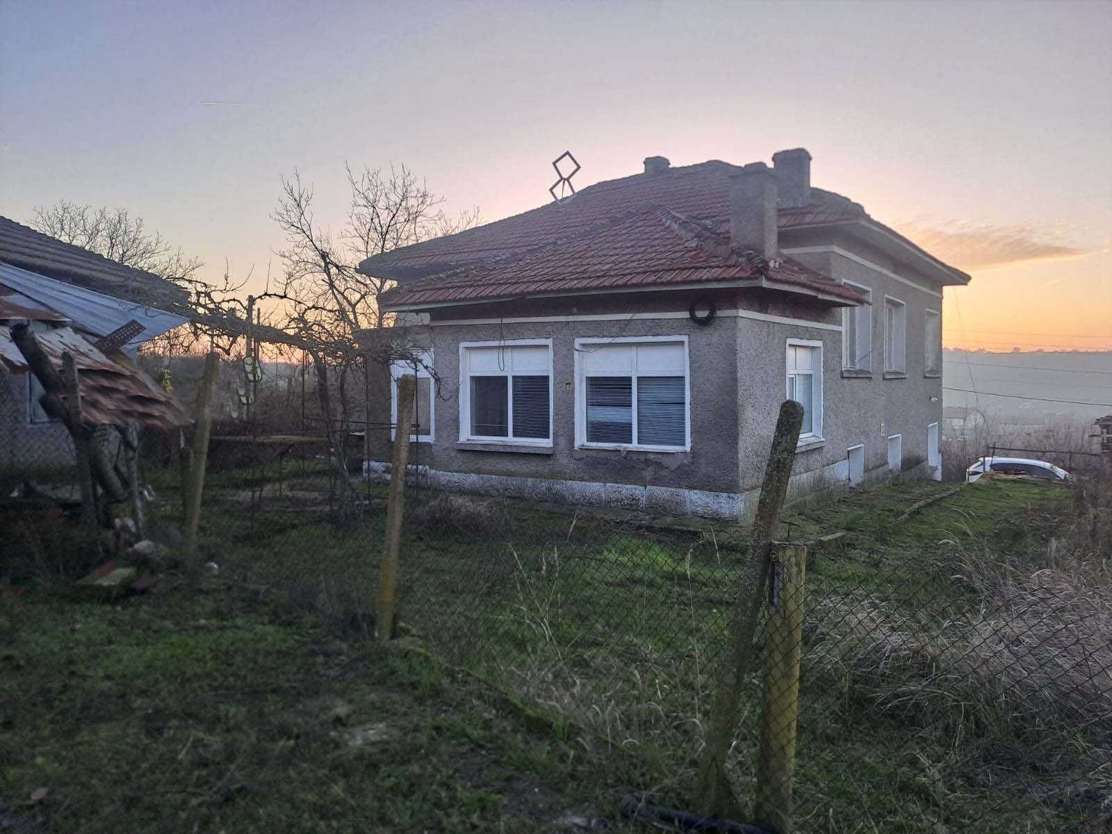 Продава КЪЩА, с. Кошарна, област Русе