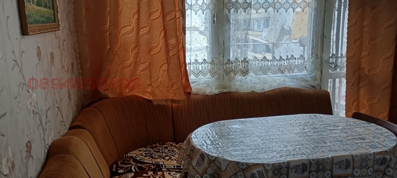 Продава 1-СТАЕН, гр. Ямбол, Георги Бенковски, снимка 9 - Апартаменти - 52785225