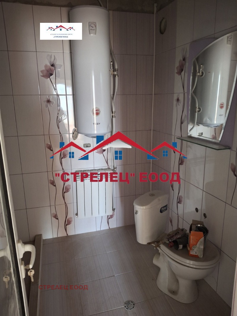 Продава КЪЩА, гр. Добрич, Христо Ботев, снимка 12 - Къщи - 48156231